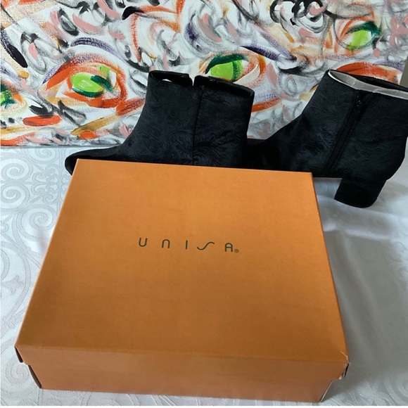 UNISA Black Fabric Booties - Picture 15 of 16